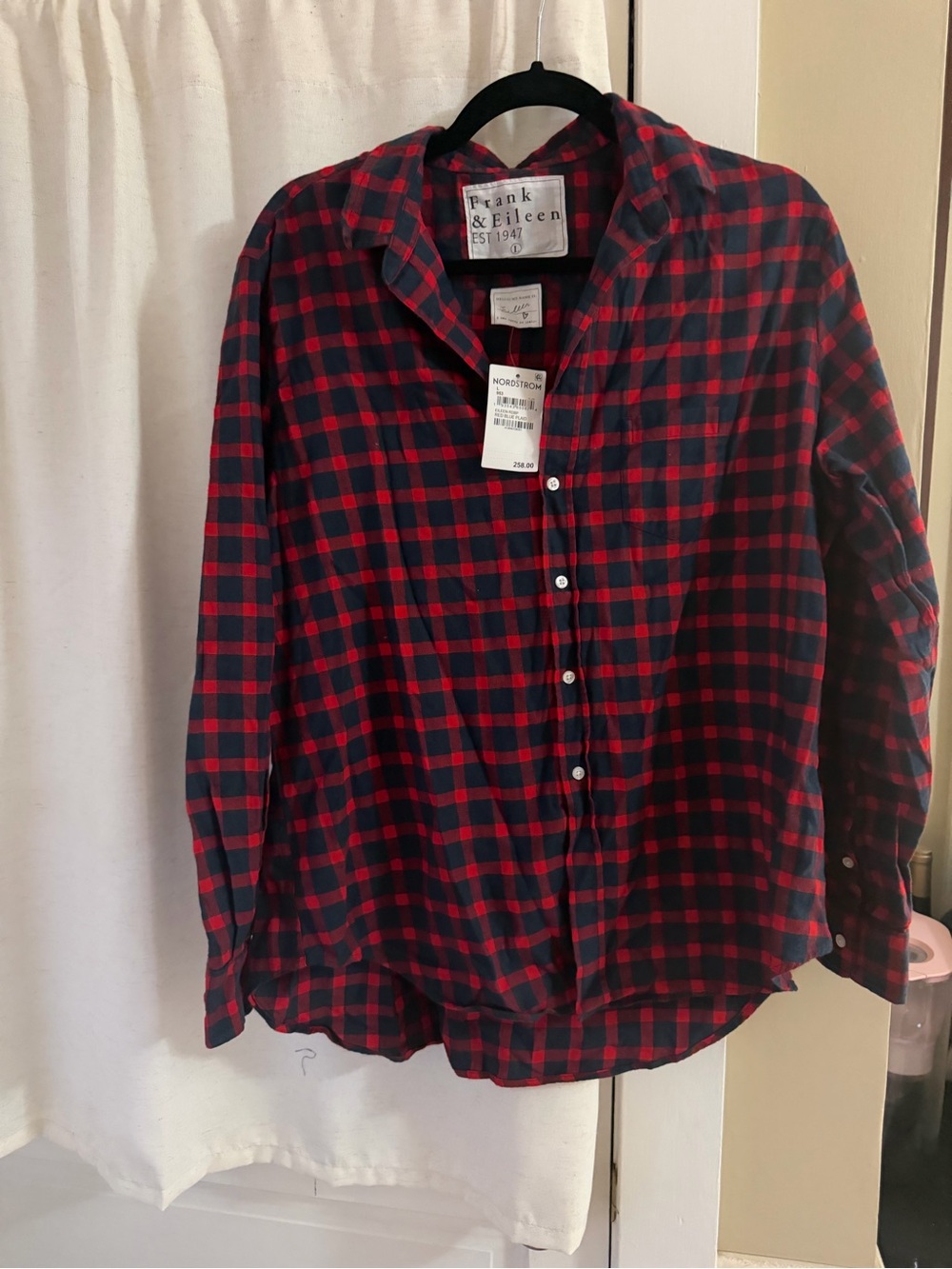 Frank & Eileen EILEEN
Relaxed Button-Up Shirt